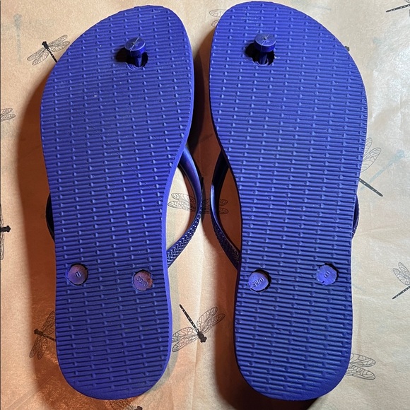 Havaianas Tropical and Neutral Flip Flops Collection - Picture 6 of 8